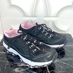 Avia Black and Pink Athletic Shoes w/ Memory Foam Women's Size 8